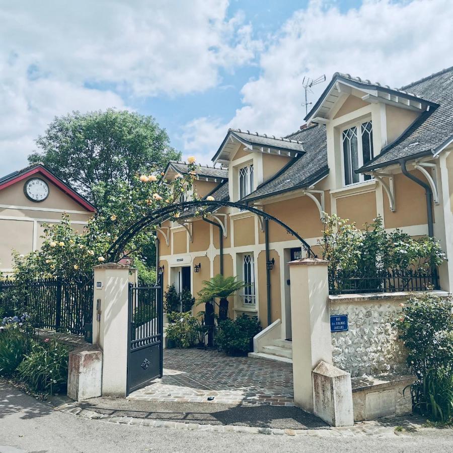 Orpheus Lodge Ζιβερνί Εξωτερικό φωτογραφία