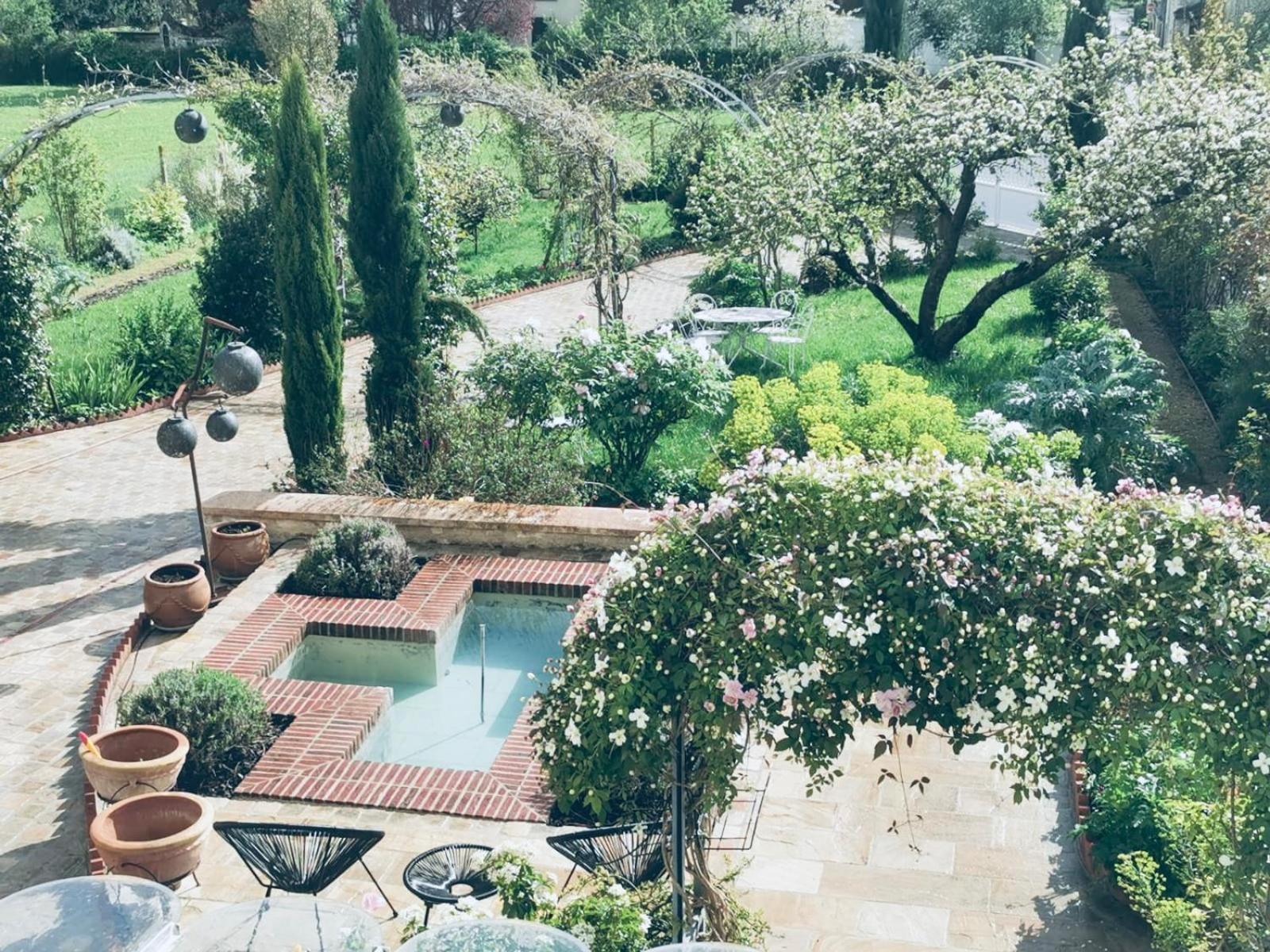 Orpheus Lodge Ζιβερνί Εξωτερικό φωτογραφία