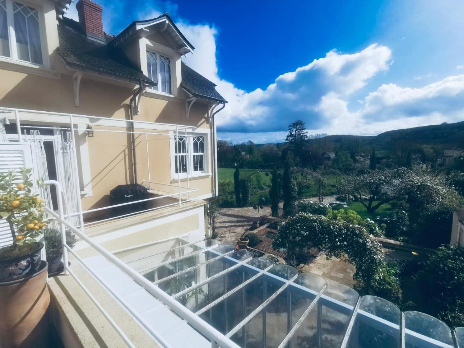 Orpheus Lodge Ζιβερνί Εξωτερικό φωτογραφία